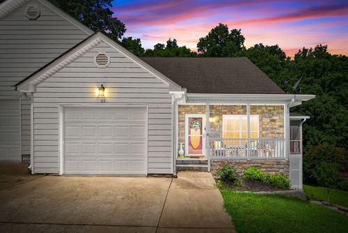 119 Rose Dr, Dover, TN, 37058-3061 | Card Image
