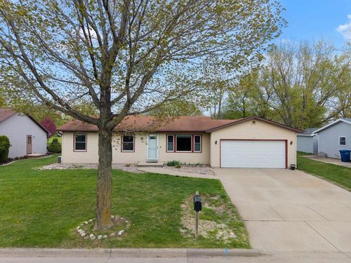 201 Fairway Street, Combined Locks, WI, 54113 | Card Image