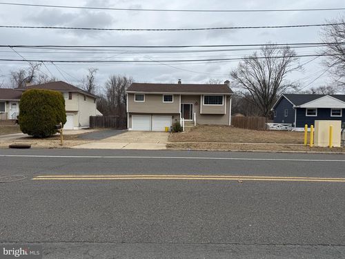 892 Estates Blvd, Hamilton, NJ, 08690-3132 | Card Image