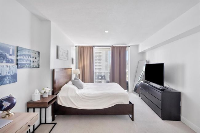 APT-3106 - 1750 Bayshore Dr, Condo with 1 bedrooms, 1 bathrooms and null parking in Miami FL | Image 14