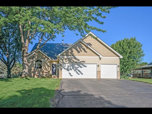 21221 Hummingbird Ln, Lakeville, MN, 55044-4901 | Card Image