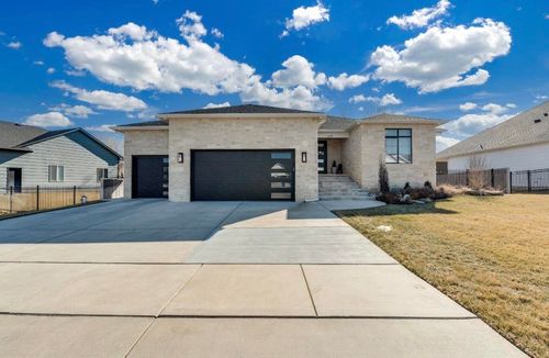 1605 N Lakeside Dr, Andover, KS, 67002-8917 | Card Image