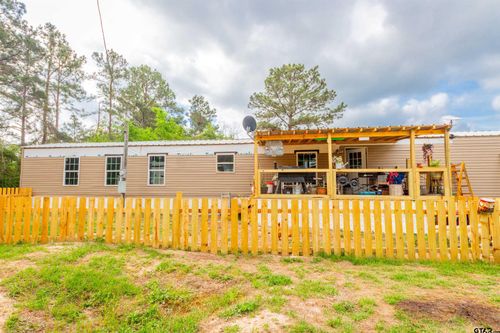 2761 Oak Trail Shores Dr, Chandler, TX, 75758 | Card Image