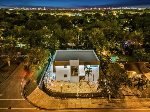 9833 N Miami Ave, Miami Shores, FL, 33150-1746 | Card Image