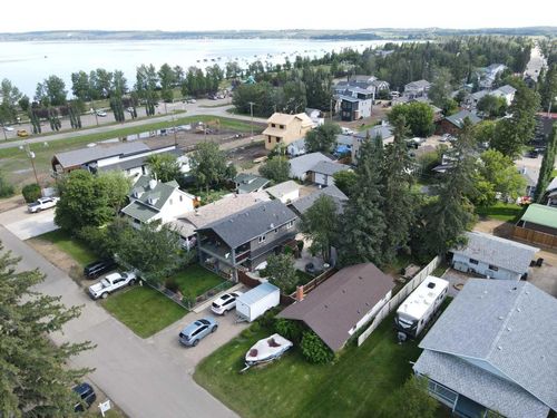 5009 43 Street, Sylvan Lake, AB, T4S1C1 | Card Image