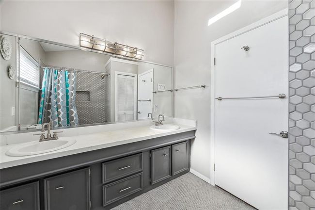 1330 Coral Way, House other with 4 bedrooms, 5 bathrooms and 3 parking in Tiki Island TX | Image 27
