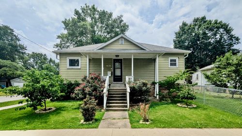 410 E 4th St, West Frankfort, IL, 62896-2128 | Card Image