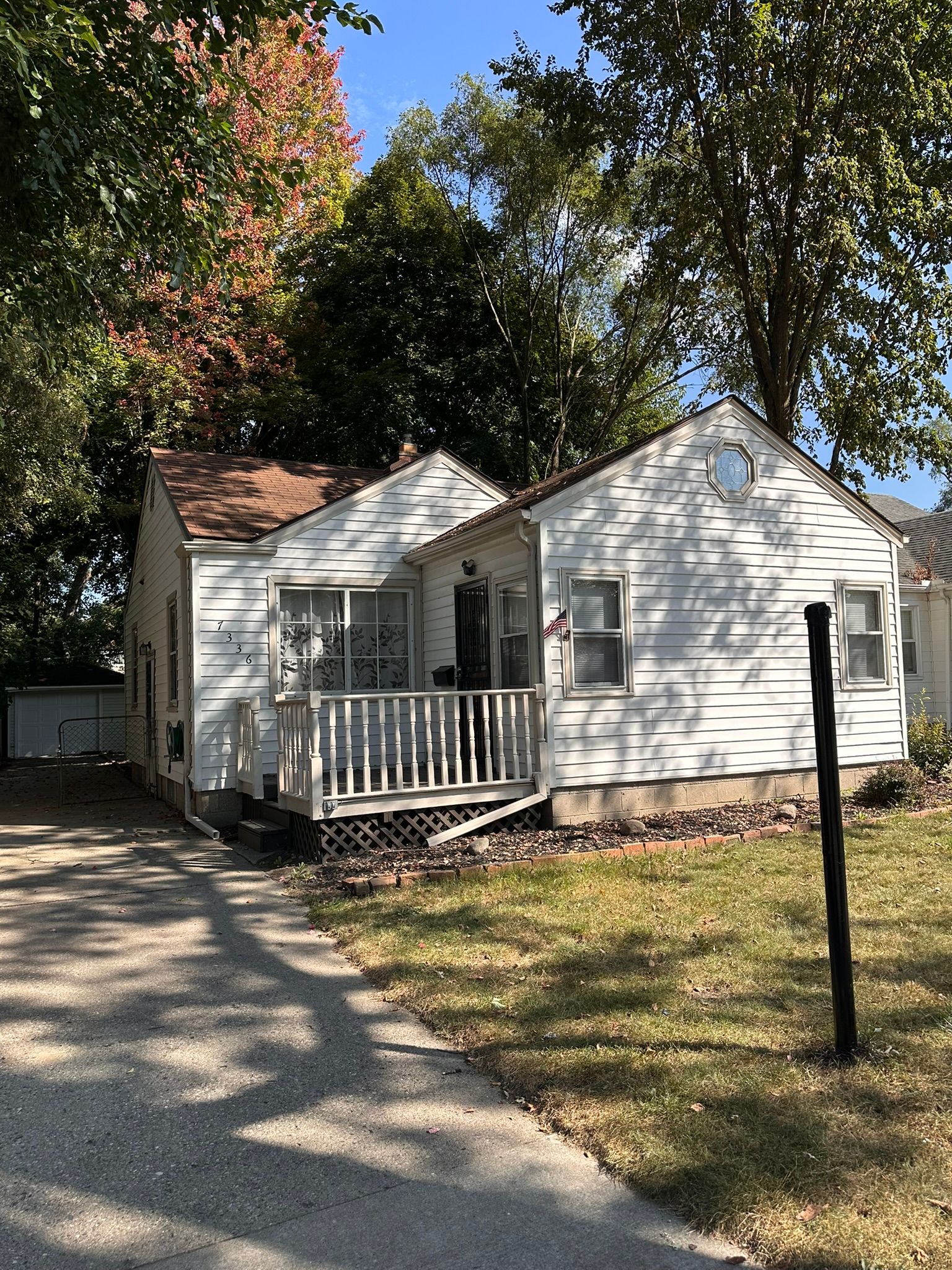 Beaverland , Redford, MI 48239