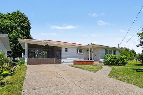 312 Cedar St, Wayland, MI, 49348 | Card Image