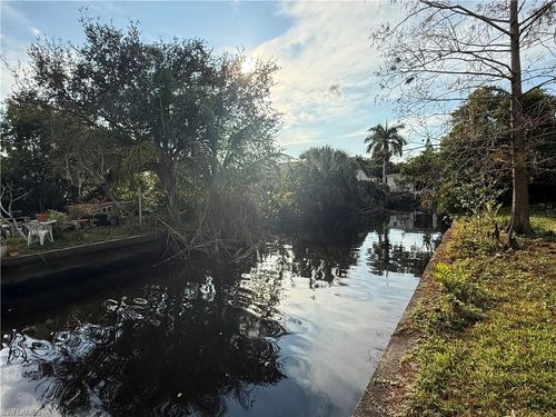 77 Oak St, NORTH FORT MYERS, FL, 33903-4470 | Card Image