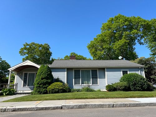 574 Florence St, Fall River, MA, 02720-6216 | Card Image