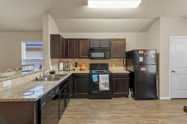 14412 Callan Ct, House other with 3 bedrooms, 2 bathrooms and 4 parking in Manor TX | Image 4