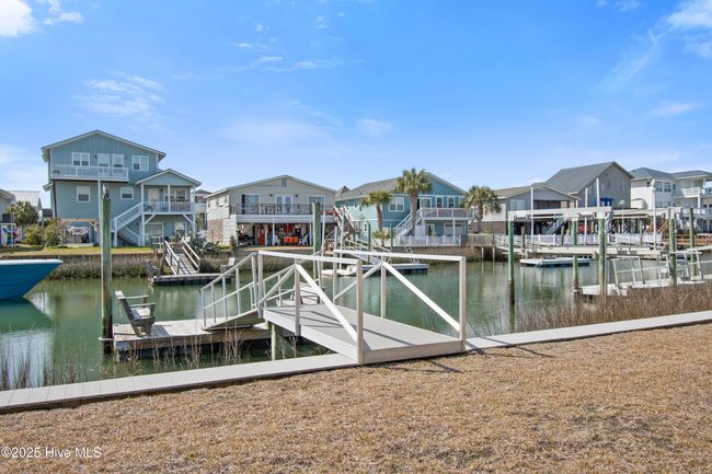 Dock | Image 26