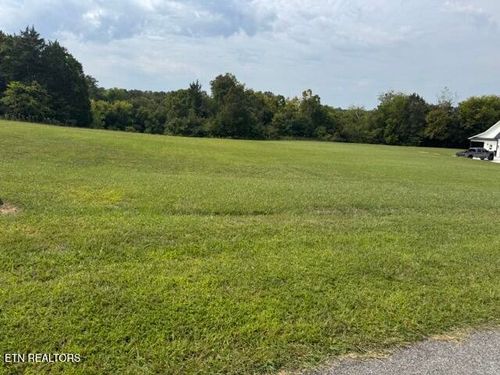 3438 Brigantine Cir, Louisville, TN, 37777-1404 | Card Image