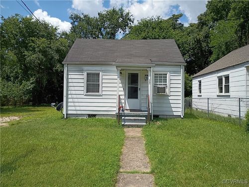 32 Seaboard St, Petersburg, VA, 23803-2711 | Card Image