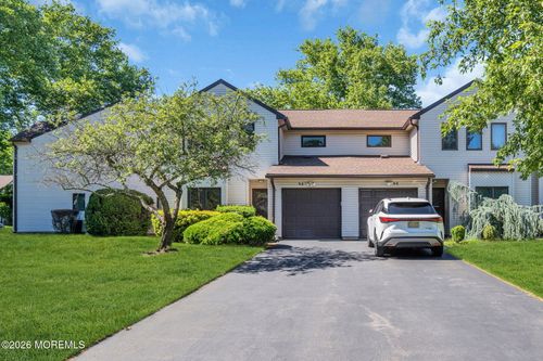 96 Tangerine Dr, Marlboro, NJ, 07746-1849 | Card Image