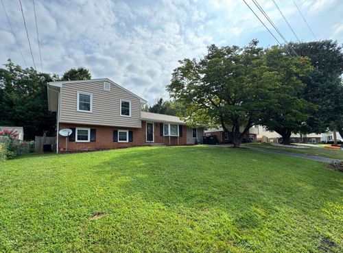 646 E Augusta Ave, Vinton, VA, 24179-3517 | Card Image