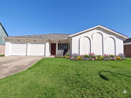 8818 Roos Rd, Houston, TX, 77036-5340 | Card Image