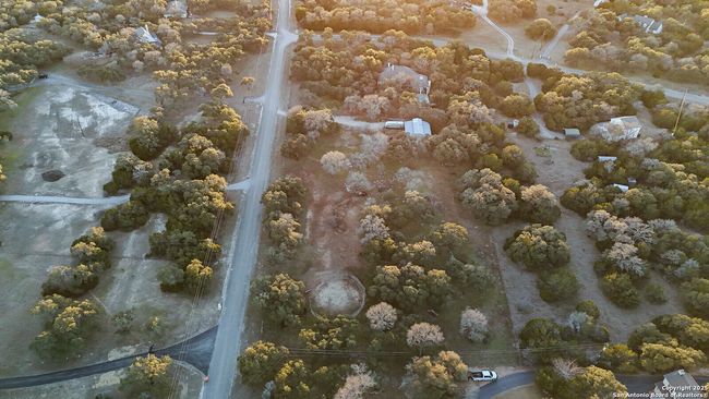 136 Falling Water Dr, House other with 3 bedrooms, 3 bathrooms and null parking in Spring Branch TX | Image 46