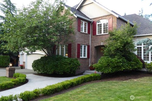 2446 279th Dr Se, Sammamish, WA, 98075-4114 | Card Image