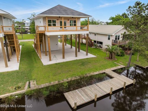 5017 Kansas St, Bay Saint Louis, MS, 39520-7011 | Card Image