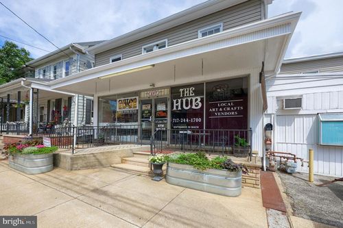 157 E Broadway, RED LION, PA, 17356-1430 | Card Image