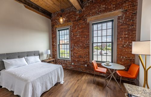 406-90 Grove St, Worcester, MA, 01605 | Card Image