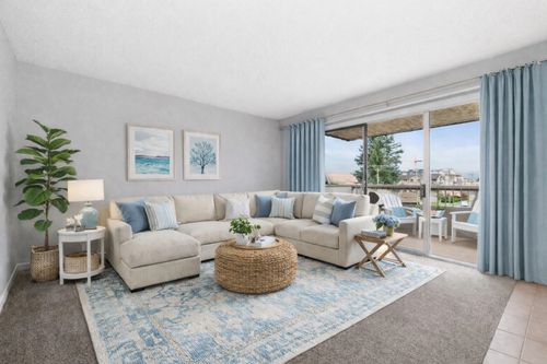 302-9477 Cook St, Chilliwack, BC, V2P4J8 | Card Image