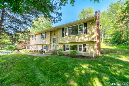 96 Lynn Dr, Meriden, CT, 06451-5043 | Card Image