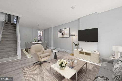 1017 W 7th St, WILMINGTON, DE, 19805-3217 | Card Image