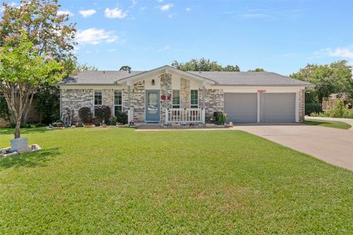 329 Carnation Ln, Hurst, TX, 76053-6412 | Card Image
