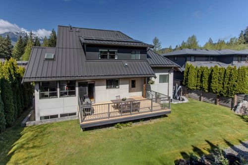 1007 Jay Crescent, Squamish, BC, V8B0P2 | Card Image