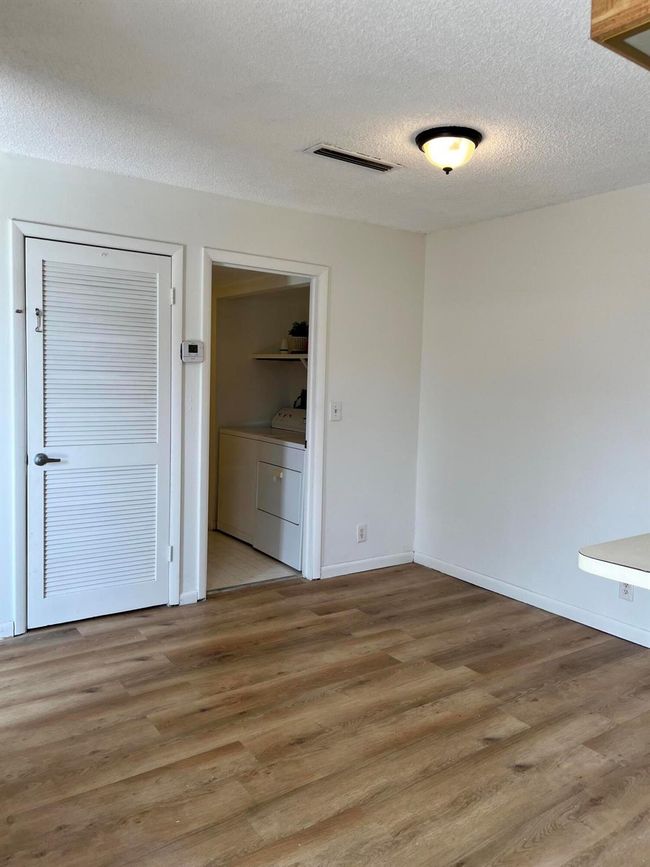 4204 Waterview Cir, Condo with 2 bedrooms, 3 bathrooms and null parking in Palm Springs FL | Image 9