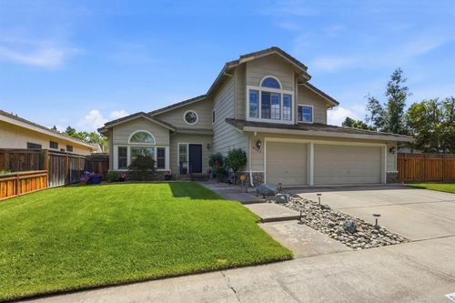 8904 Royal Gate Way, Elk Grove, CA, 95624 | Card Image