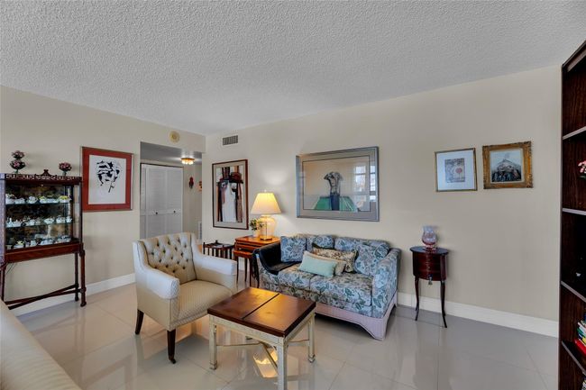 APT-1801 - 1370 S Ocean Blvd, Condo with 2 bedrooms, 3 bathrooms and null parking in Pompano Beach FL | Image 15