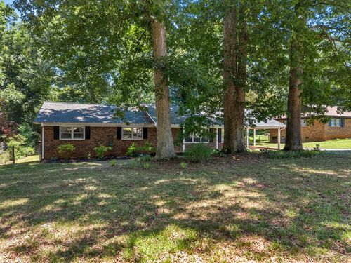 36 Annandale Dr, Boiling Springs, SC, 29316-9313 | Card Image