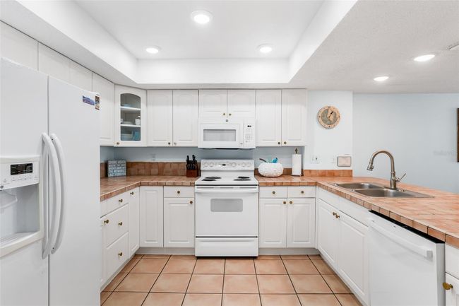 APT-407 - 17500 Gulf Blvd, Condo with 3 bedrooms, 2 bathrooms and null parking in REDINGTON SHORES FL | Image 22