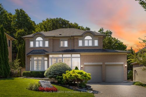 92 Oakhaven Dr, Markham, ON, L6C1X9 | Card Image