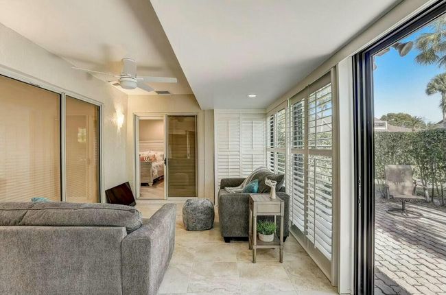 6778 Versailles Ct, Condo with 2 bedrooms, 3 bathrooms and null parking in Lake Worth FL | Image 20