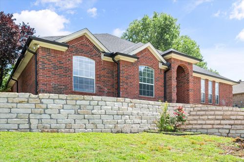 2110 Timber Cove Ct, Weatherford, TX, 76087-3830 | Card Image