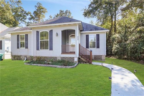 28628 Violet St, Lacombe, LA, 70445-3746 | Card Image