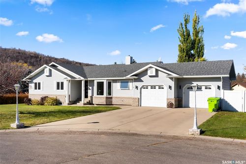 1 Mission Pl, Fort Qu'Appelle, SK, S0G1S0 | Card Image