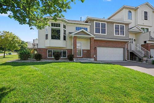 20015 Heritage Dr, Lakeville, MN, 55044-6848 | Card Image
