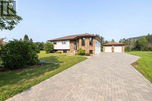 2446 Caspian St, Thunder Bay, ON, P7J1A1 | Card Image