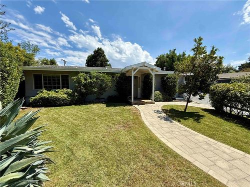 6518 Keokuk Ave, Winnetka, CA, 91306-4231 | Card Image