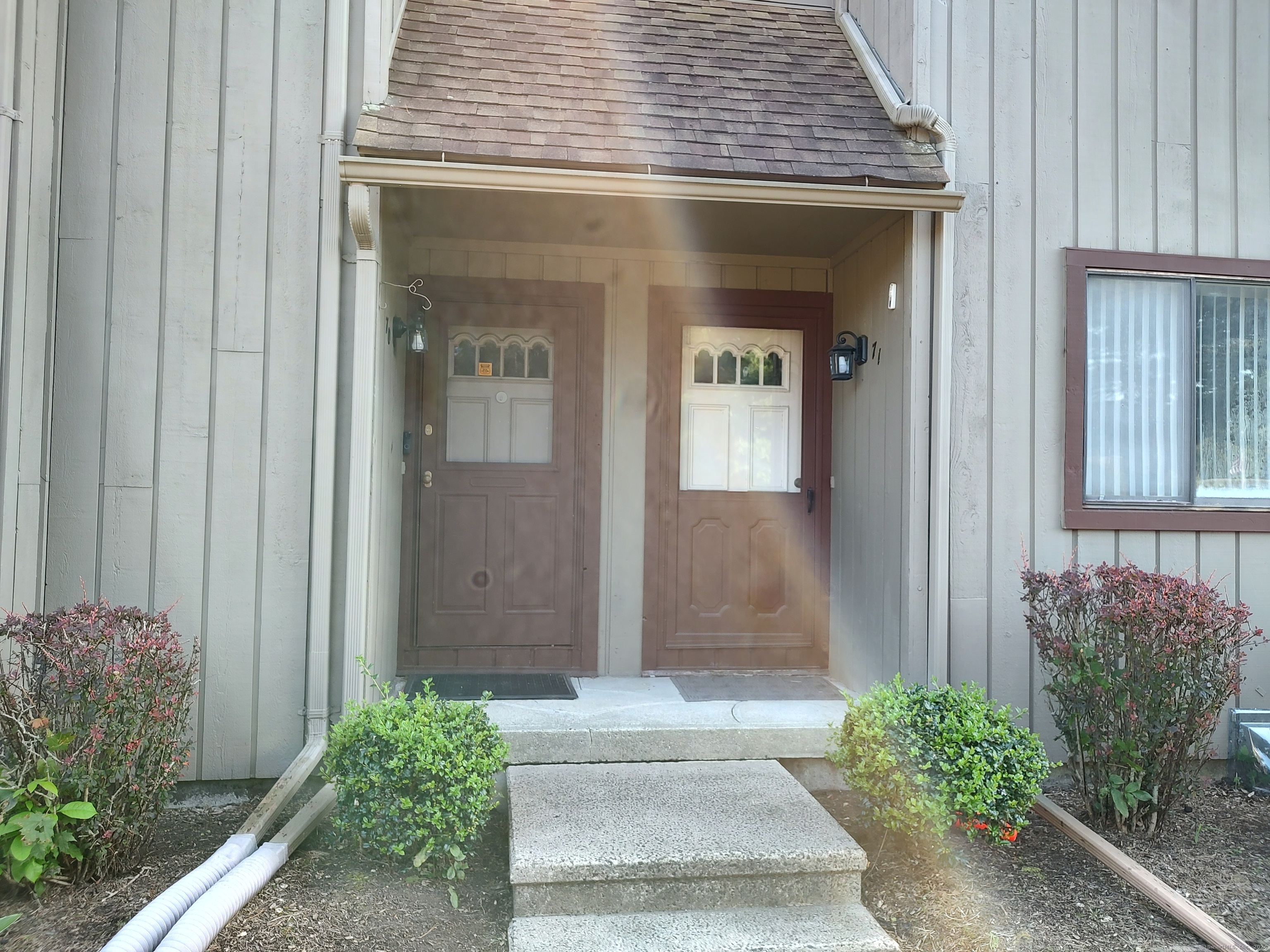 Orangewood , Derby, CT 06418