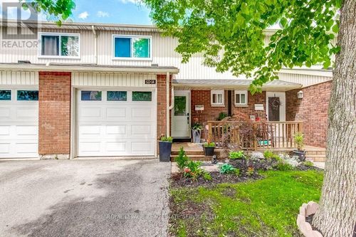 34-532 Sheraton Rd, Burlington, ON, L7L4B2 | Card Image