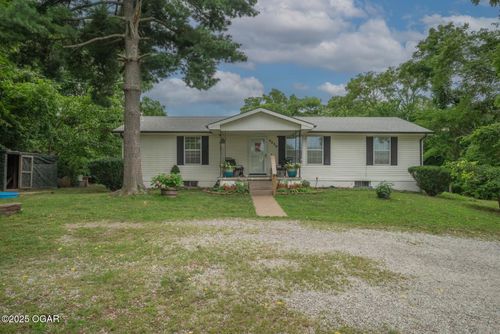 4030 E Zora St, Webb City, MO, 64870-9705 | Card Image