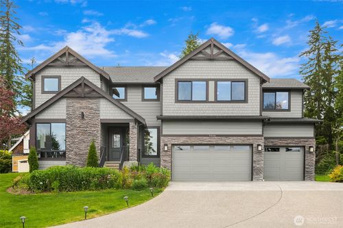7614 213th Ave Se, Snohomish, WA, 98290-7396 | Card Image