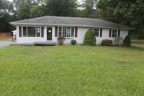 114 Cliffview Dr, Covington, VA, 24426-5804 | Card Image